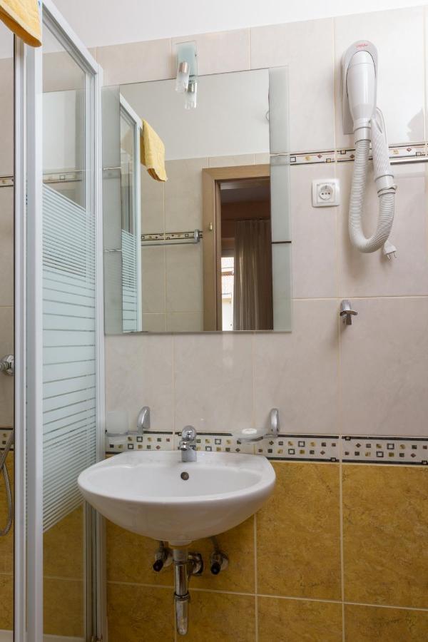 Villa Alesa Тучепи Экстерьер фото