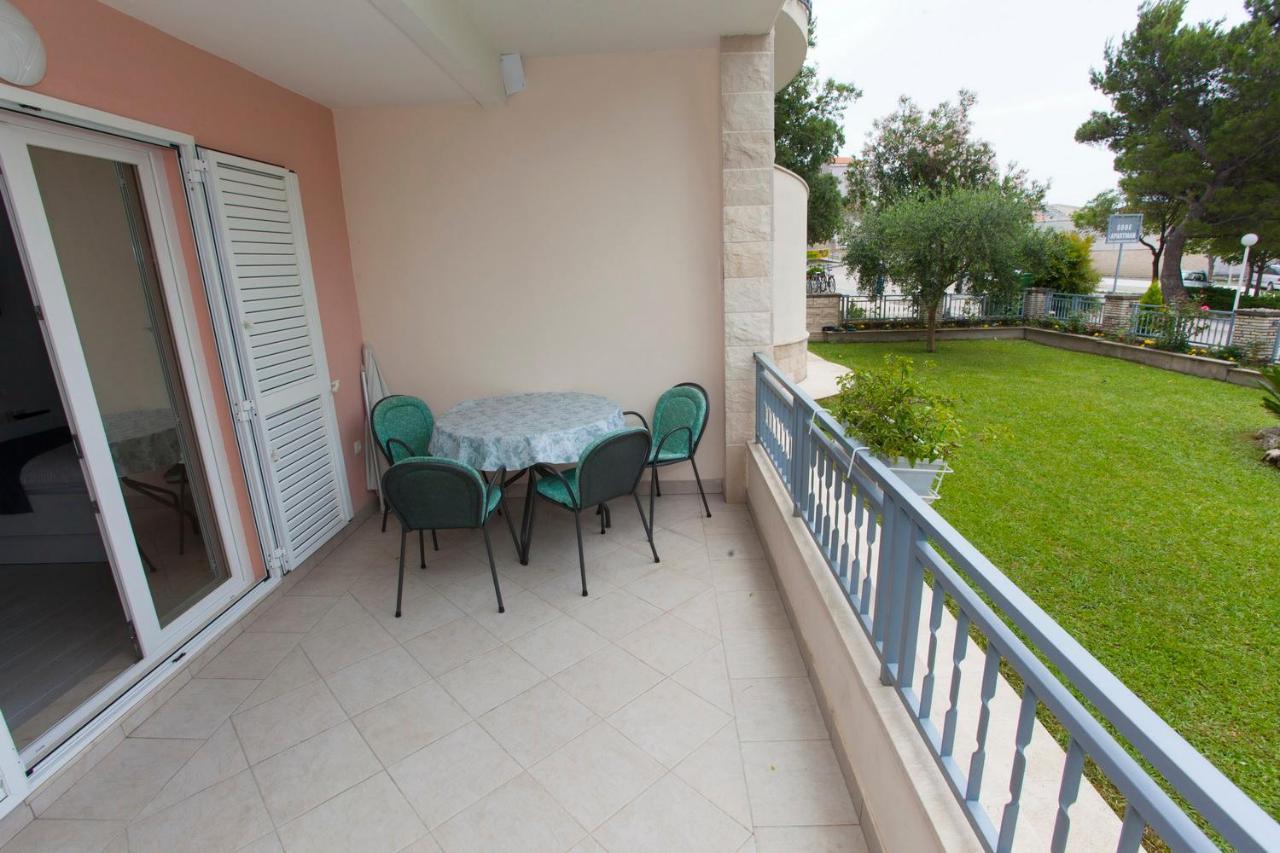 Villa Alesa Тучепи Экстерьер фото